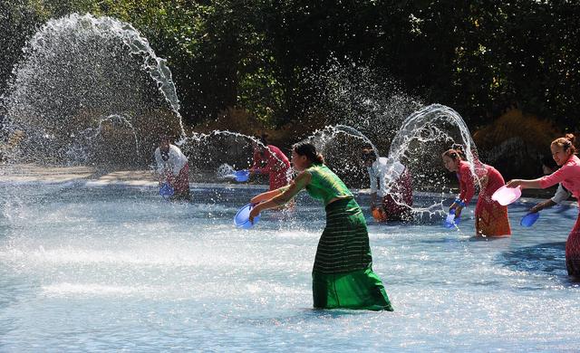 飞机延误取消免费飞机餐食,浅析航空公司取消免费飞机餐现象