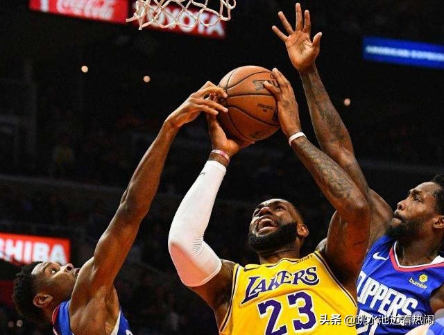 圣诞老人大战绿毛怪,圣诞老人挑战赛