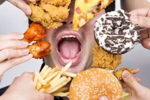 肚子有气放不出来吃什么药治疗,肚子胀气排不出来怎么办快速解决