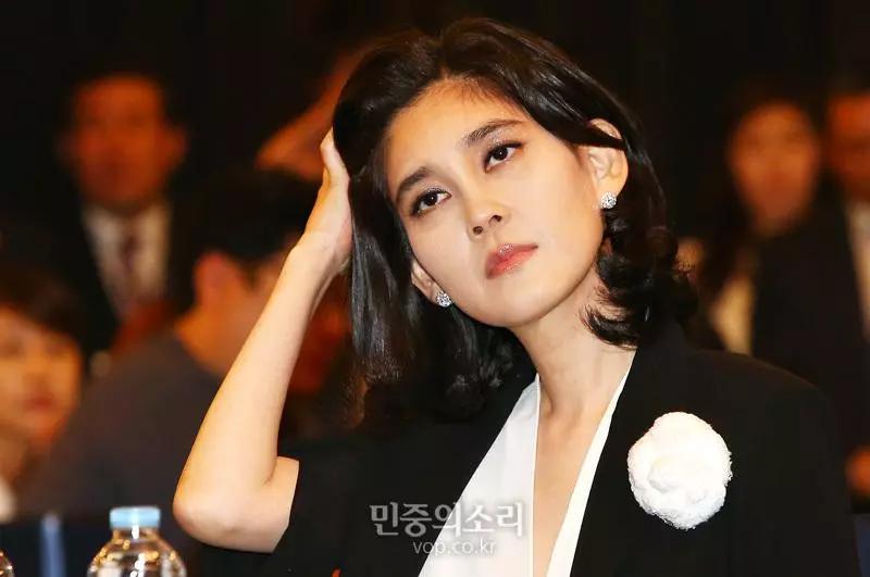 潜伏上海“名媛”群，做了半个月观察者后，我发现真名媛是这样的