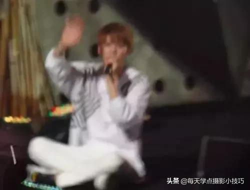 拍照如何拍出模糊感,拍照模糊的技巧