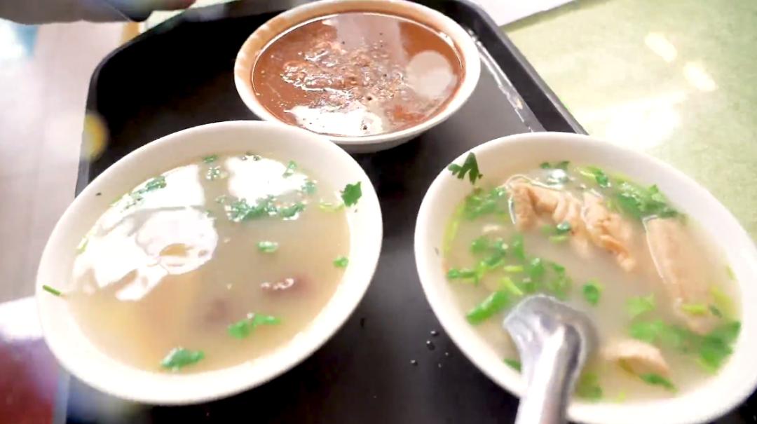 护国寺小吃有什么好吃的,老北京人爱吃的菜