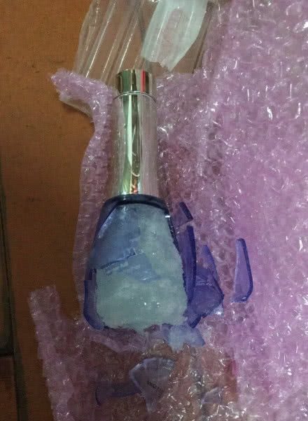 往东北邮寄水果怕冻怎么办,东北寄快递冻成冰