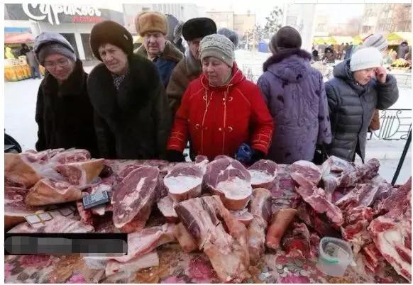 飞机上公然*行为性**！空姐怒吼：把你的“家伙”收回裤子里去！