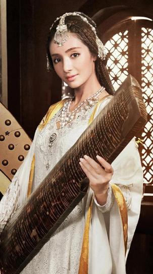 姜潮麦迪娜在婆婆面前秀恩爱,姜潮妈妈和麦迪娜的婆婆