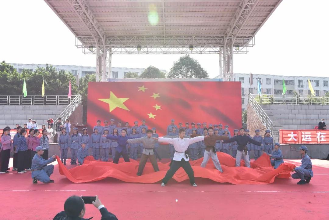 机器人在技能大赛上尬舞,世界机器人舞冠军挑战赛