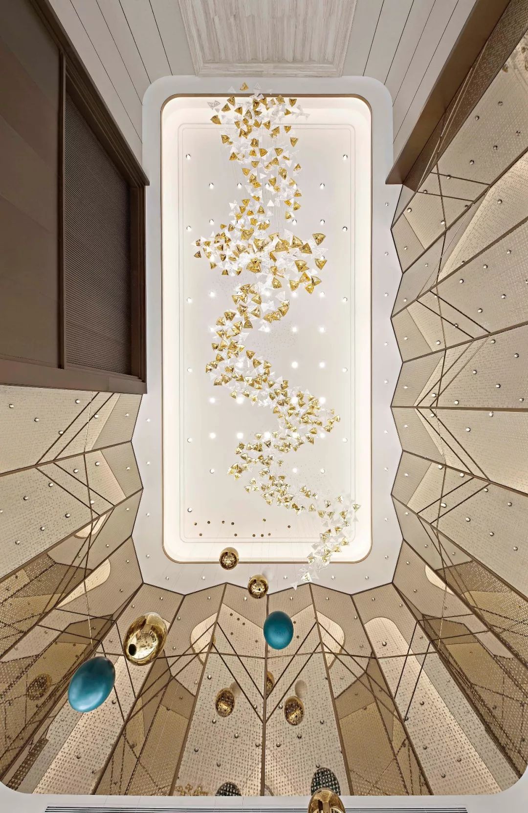 方黄新作丨750㎡以扇为媒，追寻东风西渐的童孩梦境