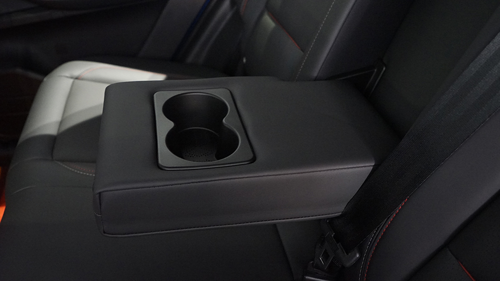 奇瑞瑞虎7plus1.5tcvt试驾视频,峰格设计作品