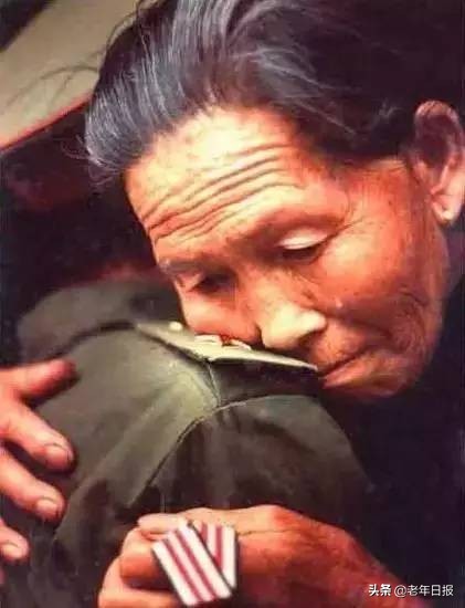 朋友圈最火的6张图片道破人性,朋友圈最火的4张图片道破人性