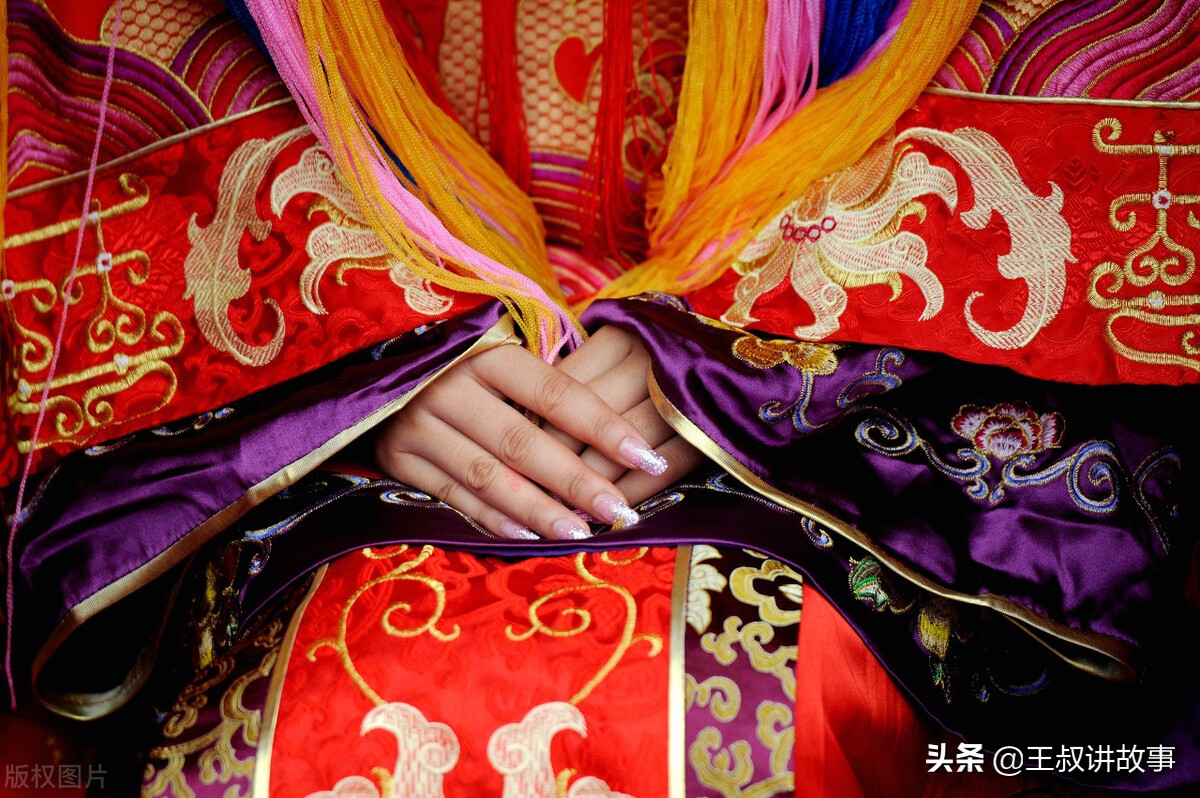 穷小子娶鬼妻民间故事,民间故事穷书生娶了一个纸妻