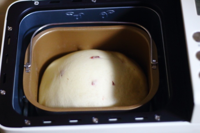 面包机一键做吐司面包做法,面包机一键自制松软面包