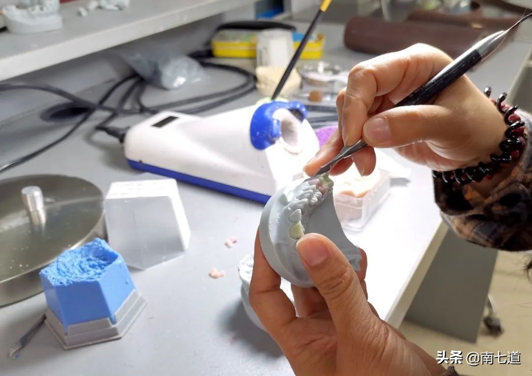 中国人牙齿坏的几率,中国人的牙齿不整齐率