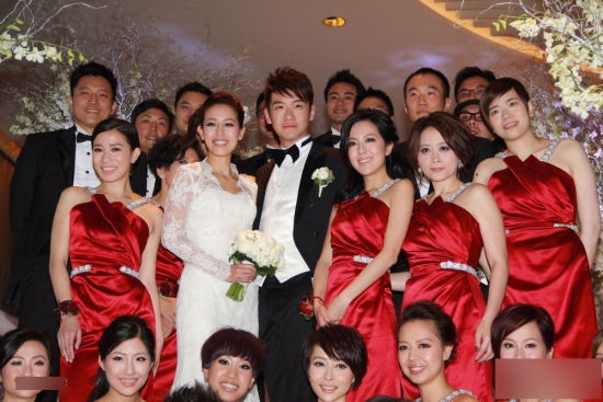 加拿大白富美香港演艺路：生不逢时的龙套生涯，她收获了完美婚姻