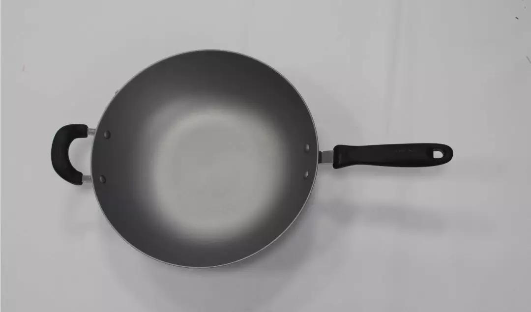 铁锅测评消委会,消保委谈16款铁锅