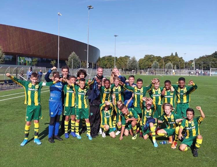 国足加盟德甲豪门,国足加盟欧洲杯