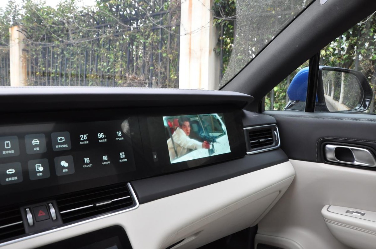 理想ONE究竟是一辆怎么样的车？详细体验在这里