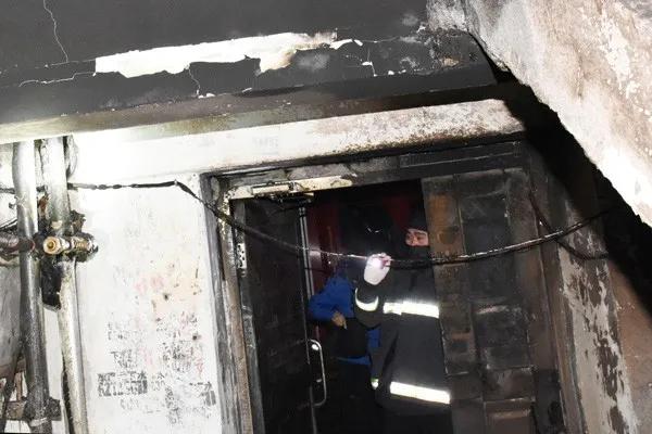 吉林火灾跳窗逃生惨烈事件,吉林市着火2人死亡的小区