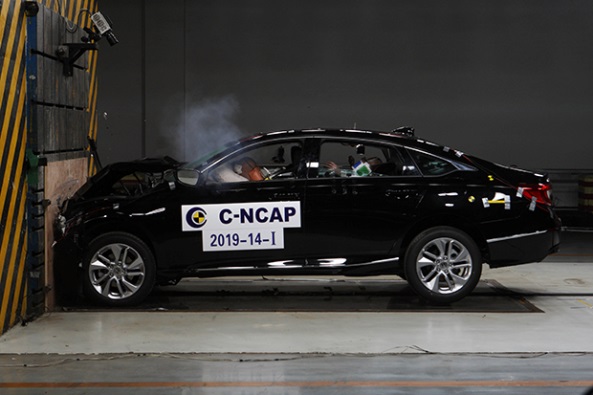 十代雅阁六年免检,第十一代雅阁安全性能