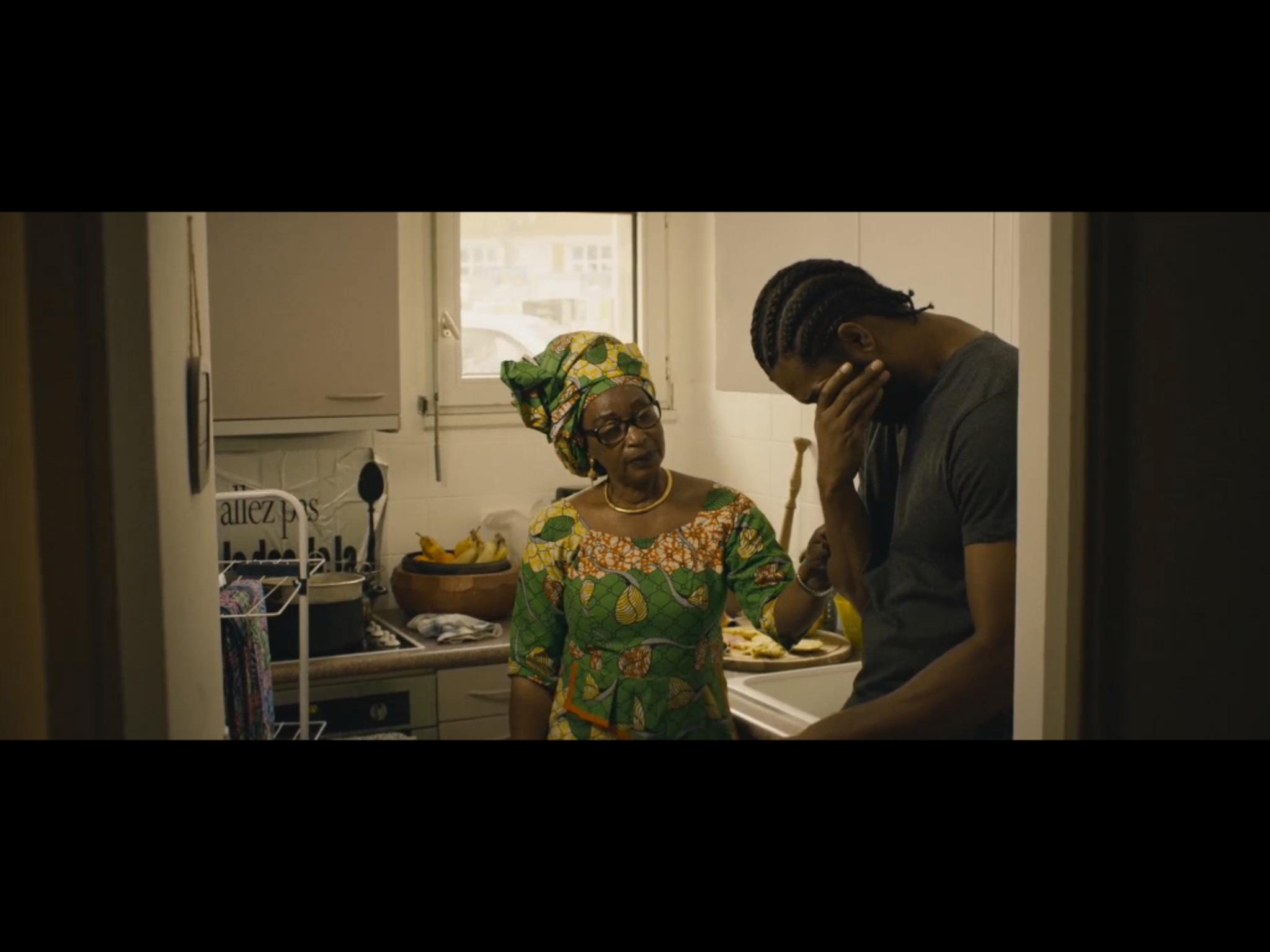 《悲惨的世界》（2019）：多线叙事下的当代法国悲歌