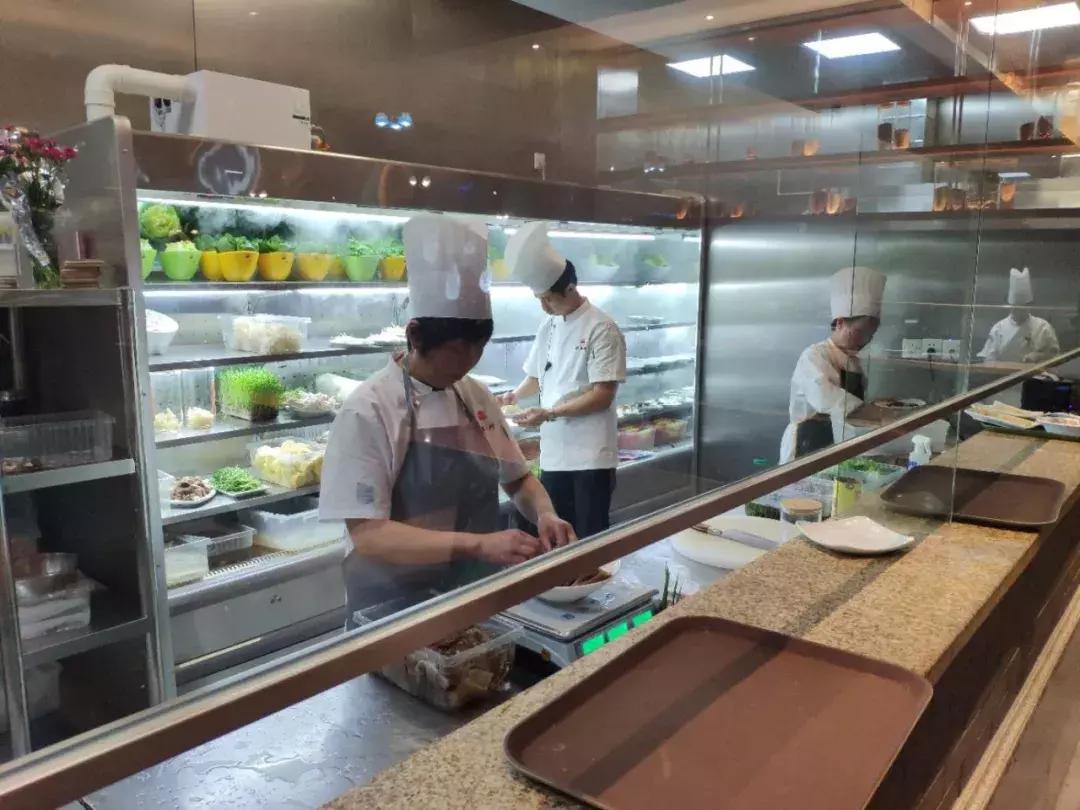 3斤多的斑鱼可以片几盘肉,三四斤左右黑鱼