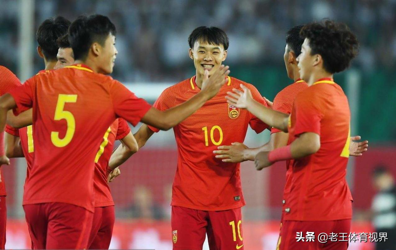 蒋圣龙梅开二度，申花系球员联手造四球导演U22国足“大*杀屠**”