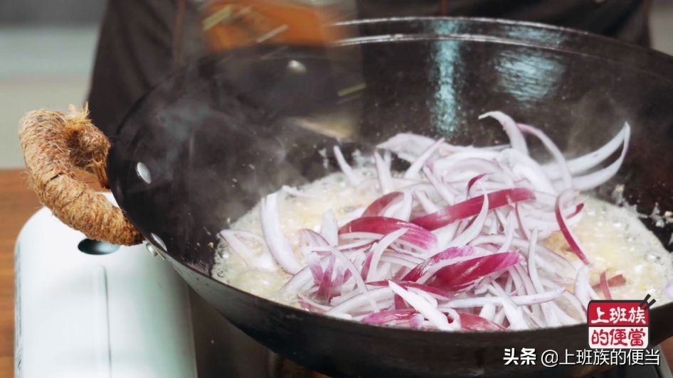 自己怎么熬拌面酱,最简单的拌面酱汁辣