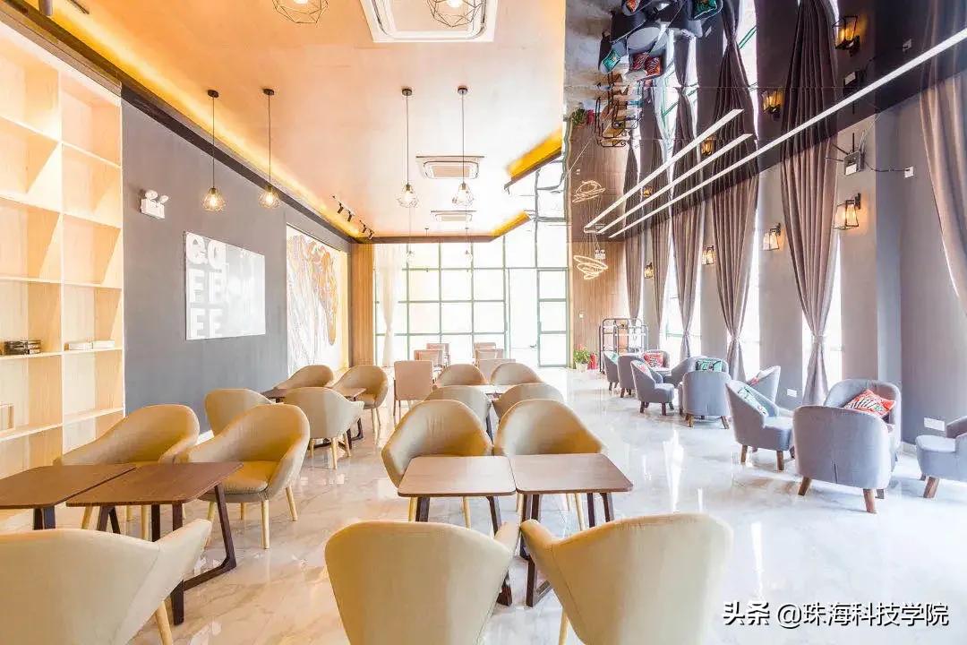 读一所校园环境和学习氛围全方位一流的大学是什么体验？