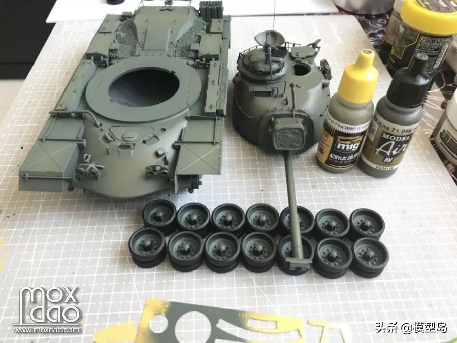 t34-85中型坦克模型,现代1:35主战坦克模型