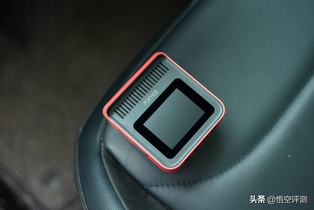 电子狗行车记录仪小汽车,70迈行车记录仪改装实时监控