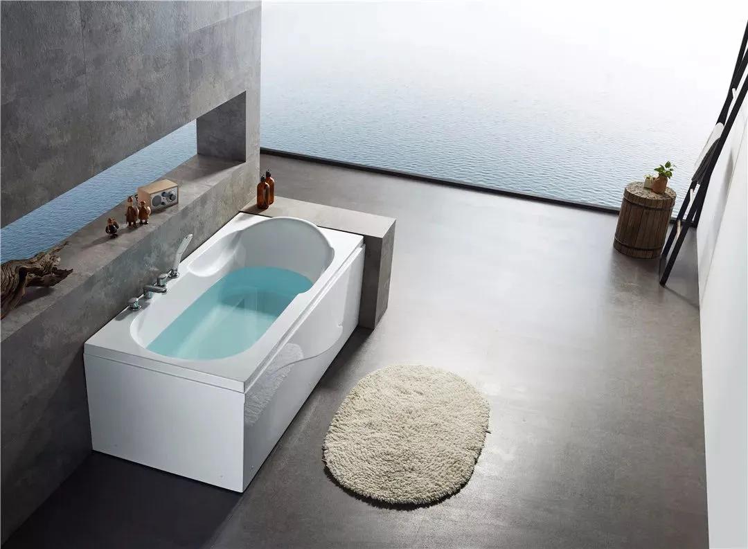 浴缸好用还是坐式浴缸好用,浴缸什么材质好如何正确选购浴缸