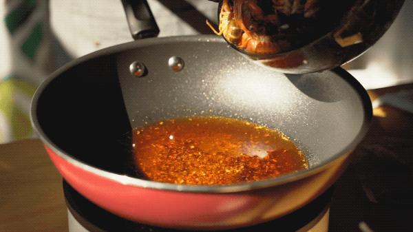 被薇娅直播间榨干零食预算后，写出了这篇测评报告（上）