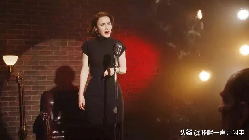 来认识一下宇宙第二时尚博主｜5000件衣服只够穿一季