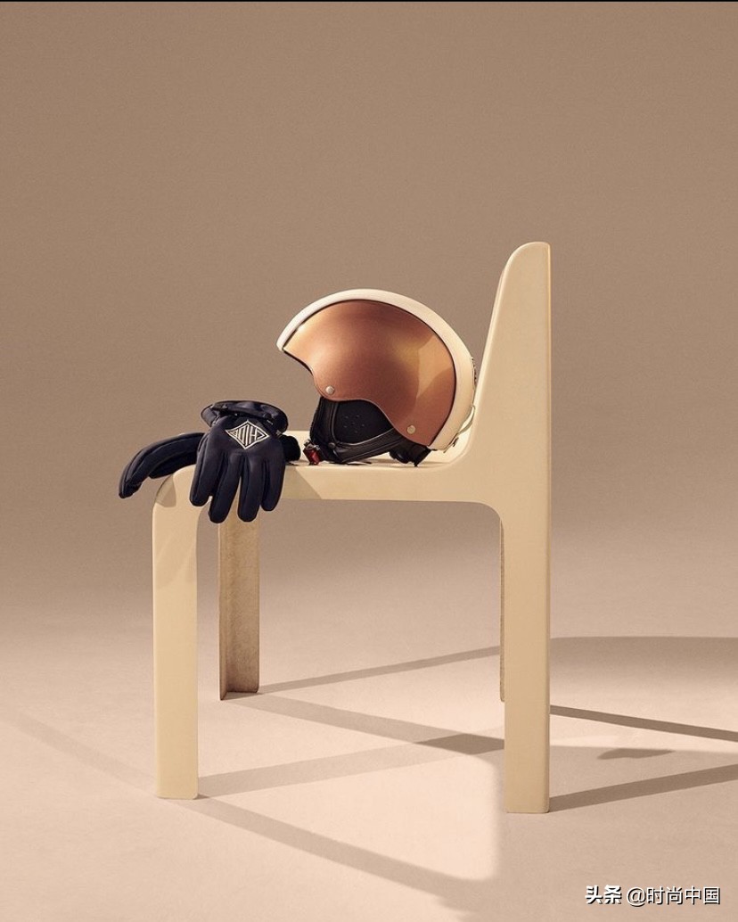 滑雪装备入坑报价,滑雪服穿什么好看