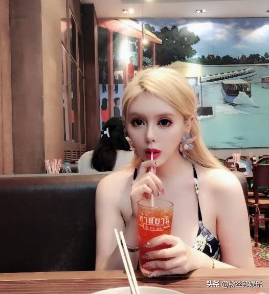 张琪格妈妈被“柜姐”歧视，逛街穿着太朴素，对方直言买不起别试