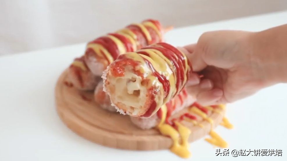 一根热狗的价格,做好的热狗一般地摊卖多少钱一根