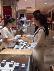 搞笑动图gif笑到肚子疼,搞笑动图gif图片