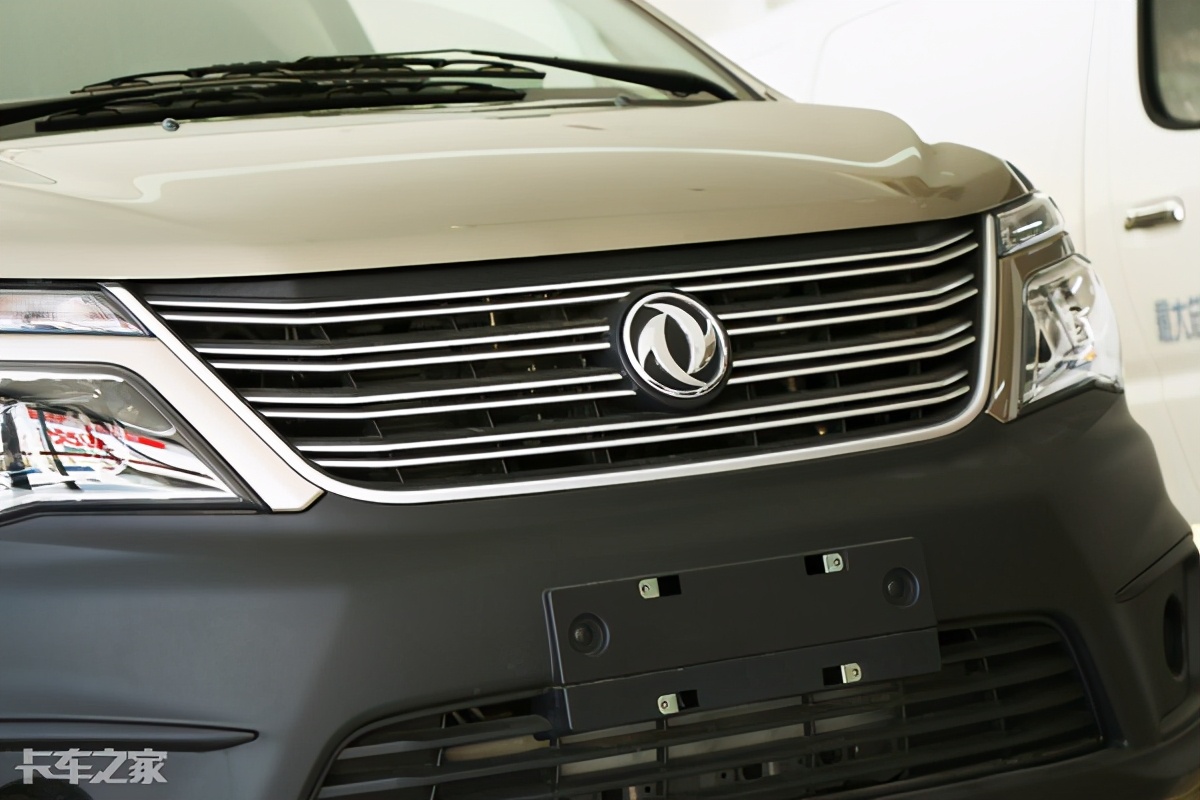 开着风行菱智去旅行,东风风行菱智v3货车版多少钱