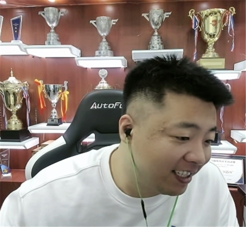 cf马哲比赛视频回放完整版,cf马哲高光时刻1v5