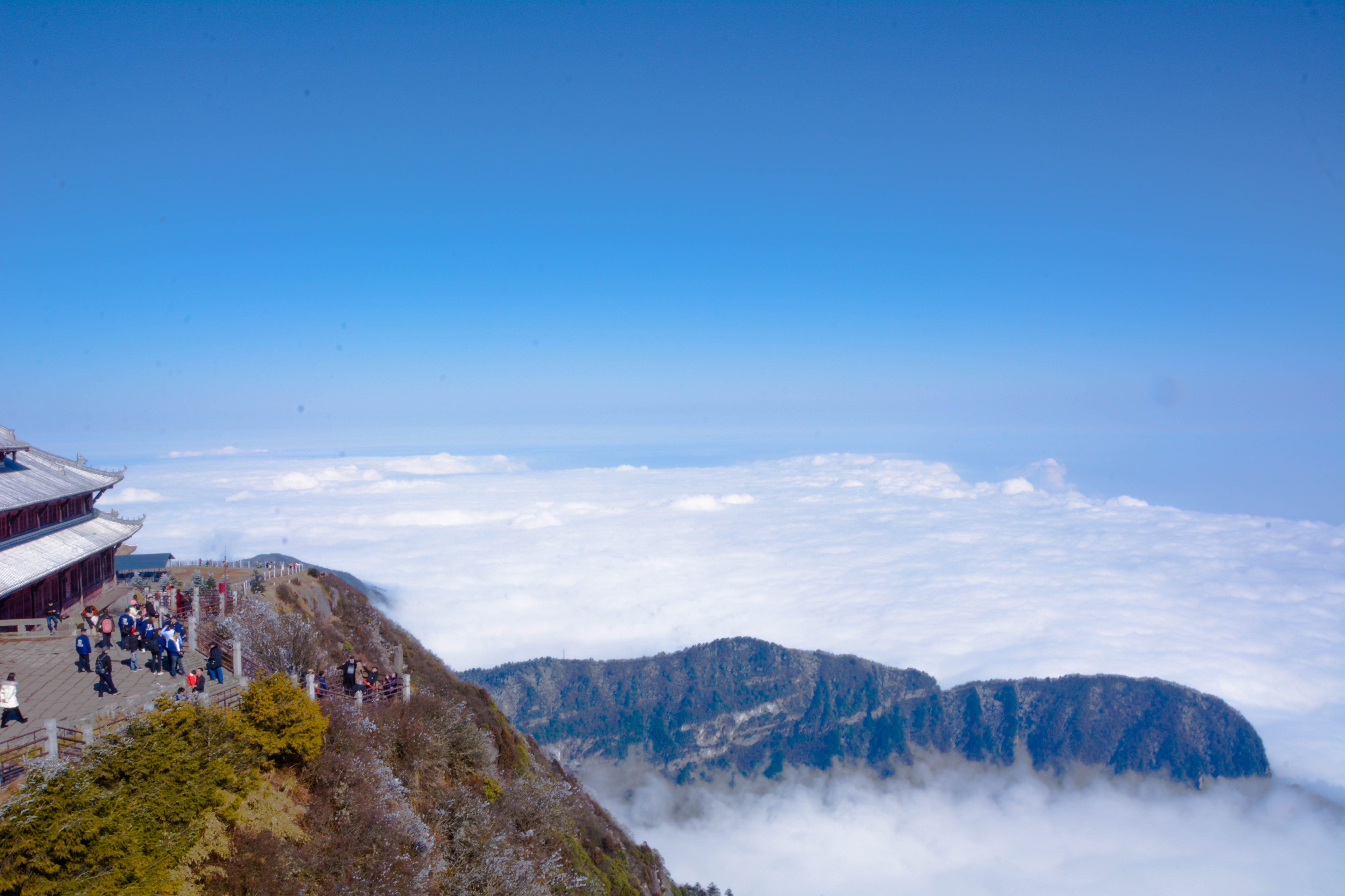 峨眉山冬雪仙境,峨眉山象城旅游