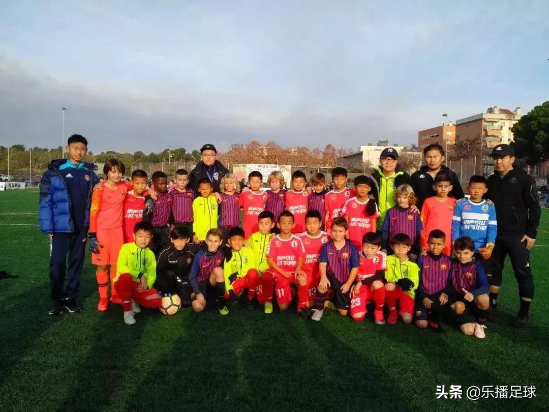 瓒崇悆灏戝勾姝ｅ悕,鐢ㄥ叕骞冲叕姝ｆ瘮璧涗负涓浗瓒崇悆姝ｅ悕