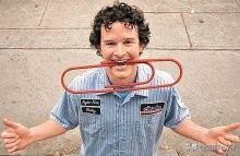 地主家也没有余粮，节省资金交换球员达成交易或成新风潮