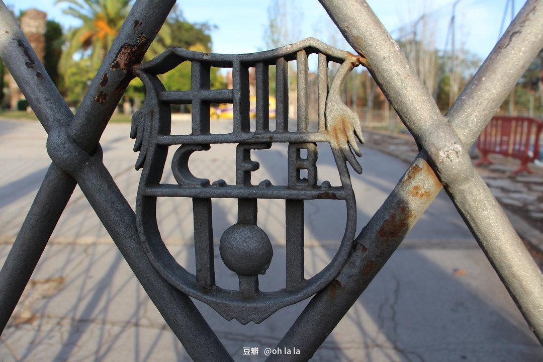 巴塞罗那足球之都,巴萨在诺坎普大战巴黎