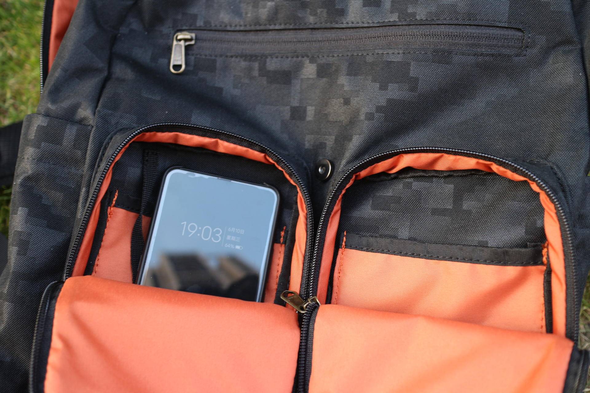 旅行超帅双肩包,tomtoc双肩包测评