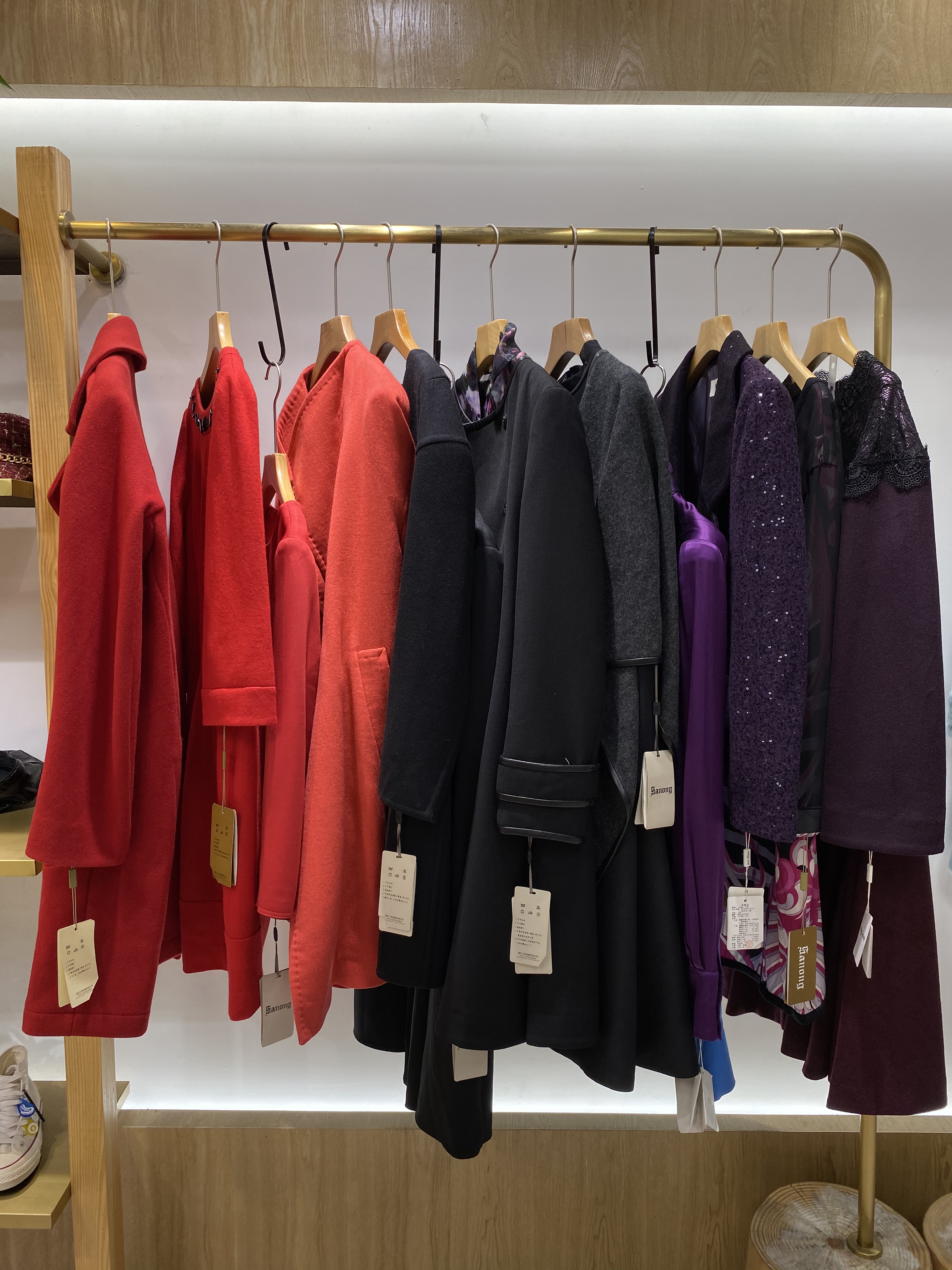 萨侬女装新款,萨侬女装正品专卖店春装新款