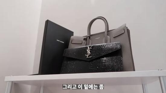 韩国美女晒独居公寓引11万人围观衣帽间全是名牌