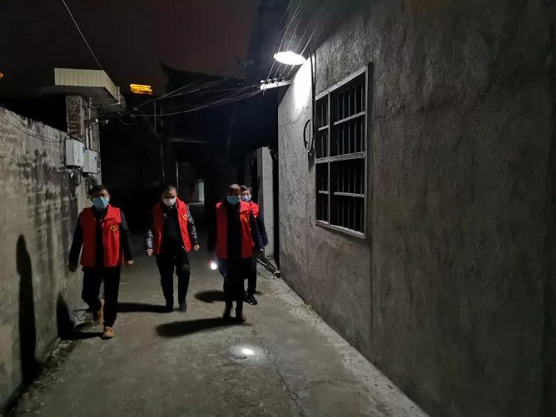 战疫情英雄故事,战疫平凡故事