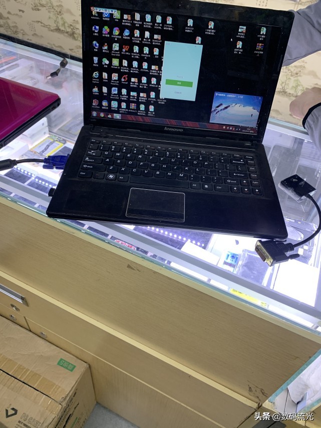 电脑正用着突然蓝屏,电脑正用着突然黑屏还有声音