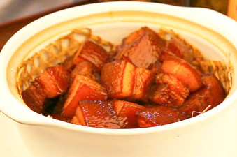 红烧肉一收汁发苦,红烧肉一下锅马上就焦了