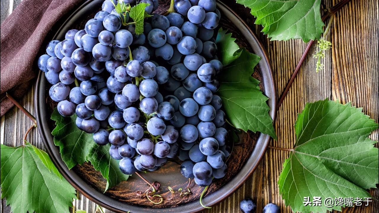 西瓜和哪些水果搭配会好吃,秋天能吃的西瓜有哪些