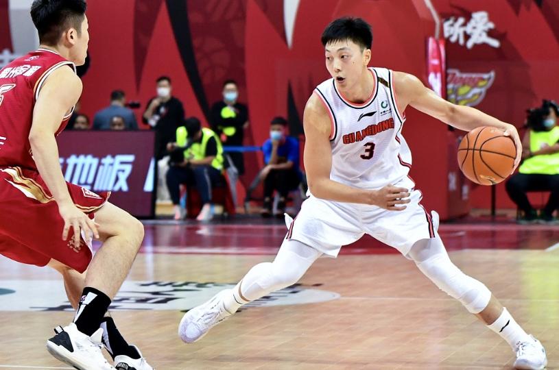 大冷门，广东三节输31分，浙江全华CBA最强，王朝要更替了
